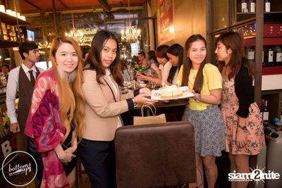 Saturday Night at BottomsUp, Thonglor — photo 26