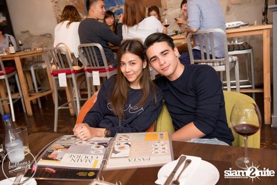 Saturday Night at BottomsUp, Thonglor — photo 47