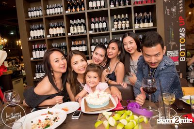 Saturday Night at BottomsUp, Thonglor — photo 78