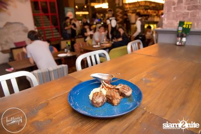 Saturday Night at BottomsUp, Thonglor — photo 82