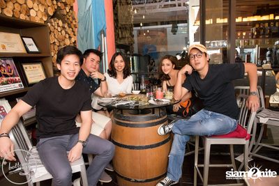 Saturday Night at BottomsUp, Thonglor — photo 109