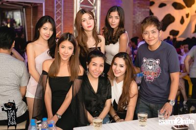 Polycat Live Concert at Roadsidedog, Praditmanutam Road — photo 25