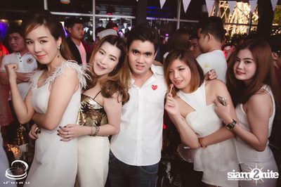10th Anniversary White Party at Nunglen & Escobar — photo 74