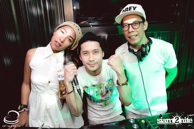 10th Anniversary White Party at Nunglen & Escobar — photo 117
