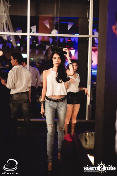 10th Anniversary White Party at Nunglen & Escobar — photo 166