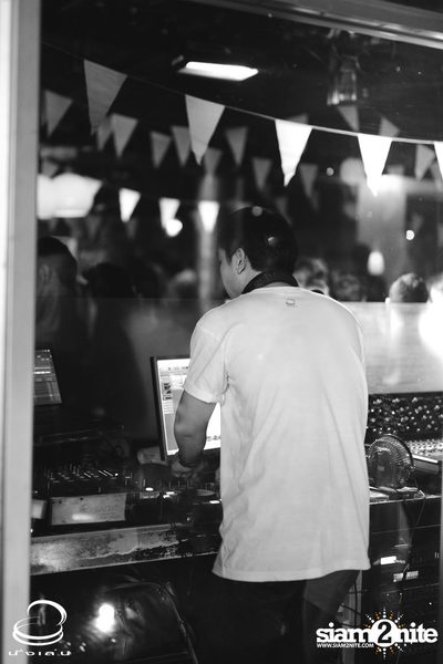 10th Anniversary White Party at Nunglen & Escobar — photo 172