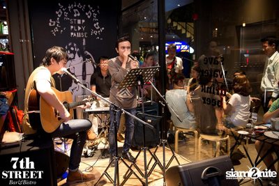 Friday Night at 7th Street, Ten Building Thonglor Soi 10 — photo 32