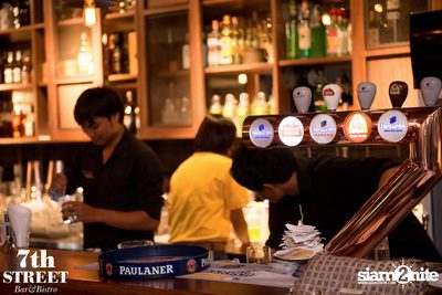 Friday Night at 7th Street, Ten Building Thonglor Soi 10 — photo 34
