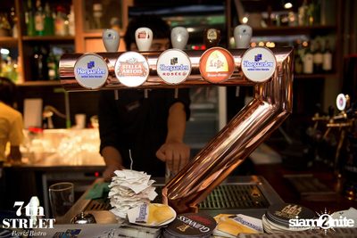 Friday Night at 7th Street, Ten Building Thonglor Soi 10 — photo 38