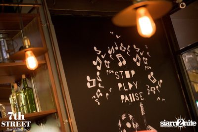 Friday Night at 7th Street, Ten Building Thonglor Soi 10 — photo 43