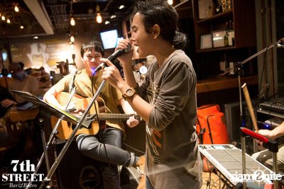 Friday Night at 7th Street, Ten Building Thonglor Soi 10 — photo 64
