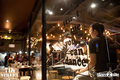 Friday Night at 7th Street, Ten Building Thonglor Soi 10 — photo 66