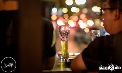 Friday Night at Wine, Beer & Bistro Bar BottomsUp Thonglor — photo 43