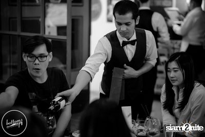 Friday Night at Wine, Beer & Bistro Bar BottomsUp Thonglor — photo 53