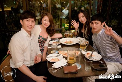 Friday Night at Wine, Beer & Bistro Bar BottomsUp Thonglor — photo 70