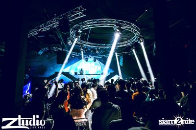Grey Goose นำเสนอ TGIF : Alvaro ที่ สตูดิโอ ไลฟ์ ฮอล — photo 7