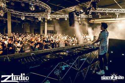 Grey Goose นำเสนอ TGIF : Alvaro ที่ สตูดิโอ ไลฟ์ ฮอล — photo 31