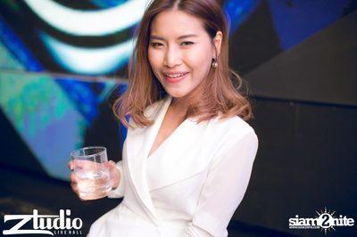 Grey Goose นำเสนอ TGIF : Alvaro ที่ สตูดิโอ ไลฟ์ ฮอล — photo 37