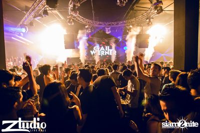 Grey Goose นำเสนอ TGIF : Alvaro ที่ สตูดิโอ ไลฟ์ ฮอล — photo 39