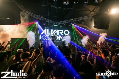 Grey Goose นำเสนอ TGIF : Alvaro ที่ สตูดิโอ ไลฟ์ ฮอล — photo 65
