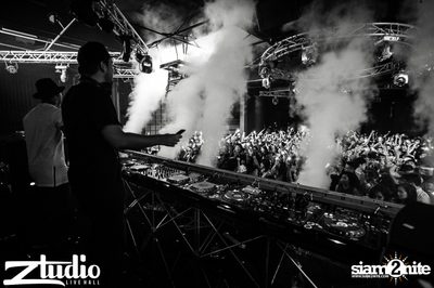 Grey Goose นำเสนอ TGIF : Alvaro ที่ สตูดิโอ ไลฟ์ ฮอล — photo 110