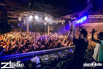Grey Goose นำเสนอ TGIF : Alvaro ที่ สตูดิโอ ไลฟ์ ฮอล — photo 138