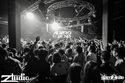 Grey Goose นำเสนอ TGIF : Alvaro ที่ สตูดิโอ ไลฟ์ ฮอล — photo 149
