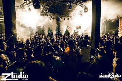 Grey Goose นำเสนอ TGIF : Alvaro ที่ สตูดิโอ ไลฟ์ ฮอล — photo 151