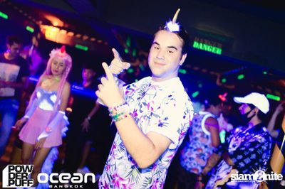 Powderpuff นำเสนอ Rainbows and Unicorns ที่ โอเชียน แบงค็อก — photo 9