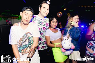 Powderpuff นำเสนอ Rainbows and Unicorns ที่ โอเชียน แบงค็อก — photo 16