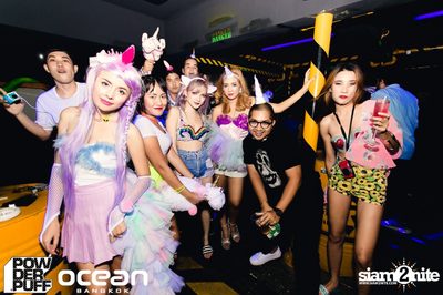 Powderpuff นำเสนอ Rainbows and Unicorns ที่ โอเชียน แบงค็อก — photo 17