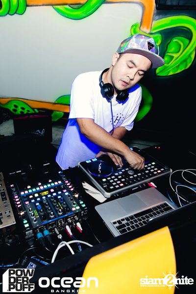 Powderpuff นำเสนอ Rainbows and Unicorns ที่ โอเชียน แบงค็อก — photo 30