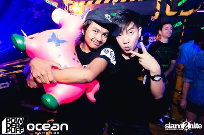 Powderpuff นำเสนอ Rainbows and Unicorns ที่ โอเชียน แบงค็อก — photo 38