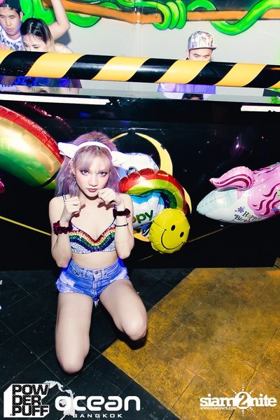 Powderpuff นำเสนอ Rainbows and Unicorns ที่ โอเชียน แบงค็อก — photo 47