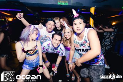 Powderpuff นำเสนอ Rainbows and Unicorns ที่ โอเชียน แบงค็อก — photo 85