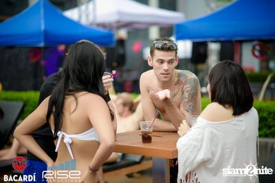Flower Power Pool Party at Radisson Blu Plaza — photo 29