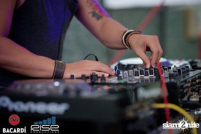 Flower Power Pool Party at Radisson Blu Plaza — photo 46