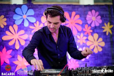 Flower Power Pool Party at Radisson Blu Plaza — photo 82