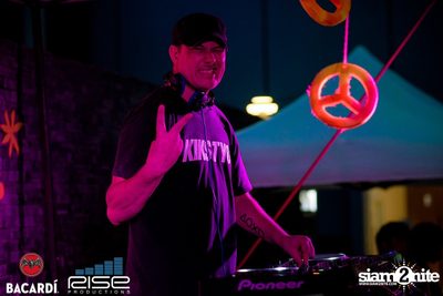 Flower Power Pool Party at Radisson Blu Plaza — photo 167