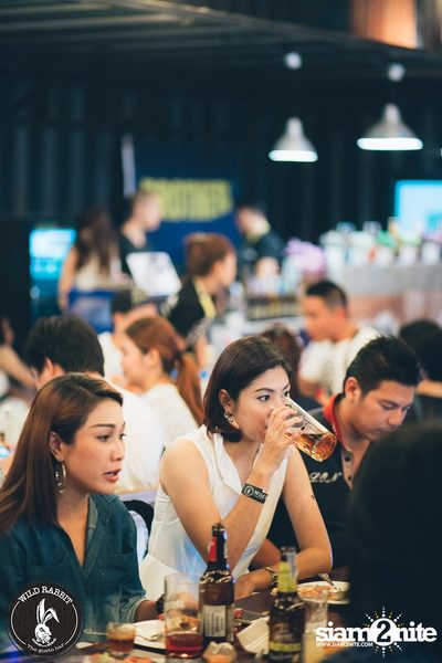 คอนเสิร์ต บิว The Voice ที่ร้าน ไวลด์ แร็บบิท, พหลโยธิน ซอย 19/1 — photo 51