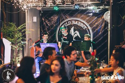 คอนเสิร์ต บิว The Voice ที่ร้าน ไวลด์ แร็บบิท, พหลโยธิน ซอย 19/1 — photo 70