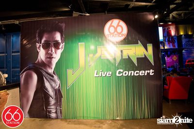 คอนเสิร์ต เจ เจตริน ที่ 66 สเตชั่น, เลียบทางด่วนเอกมัย รามอินทรา — photo 12
