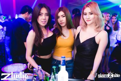 Grey Goose นำเสนอ TGIF : WolfPack ที่ สตูดิโอ ไลฟ์ ฮอล — photo 8