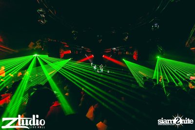 Grey Goose นำเสนอ TGIF : WolfPack ที่ สตูดิโอ ไลฟ์ ฮอล — photo 37