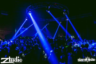 Grey Goose นำเสนอ TGIF : WolfPack ที่ สตูดิโอ ไลฟ์ ฮอล — photo 41