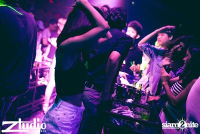 Grey Goose นำเสนอ TGIF : WolfPack ที่ สตูดิโอ ไลฟ์ ฮอล — photo 59