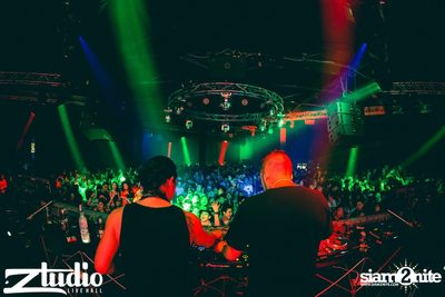 Grey Goose นำเสนอ TGIF : WolfPack ที่ สตูดิโอ ไลฟ์ ฮอล — photo 72