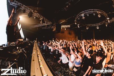 Grey Goose นำเสนอ TGIF : WolfPack ที่ สตูดิโอ ไลฟ์ ฮอล — photo 73