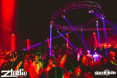 Grey Goose นำเสนอ TGIF : WolfPack ที่ สตูดิโอ ไลฟ์ ฮอล — photo 96
