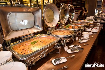 Saturday Night at BottomsUp, Thonglor — photo 32